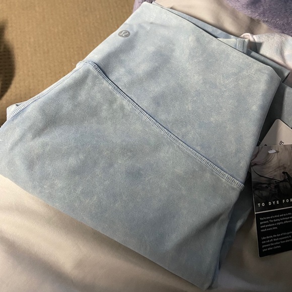 lululemon athletica Pants - Lululemon wunder under leggings
